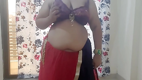Horny Indian Naughty Bride Getting Ready For Her Suhaagrat