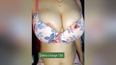 Bhabhi Tight Pussy Showing Webcam