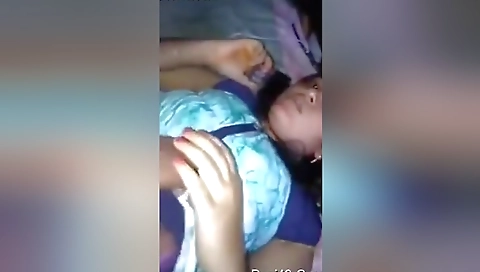 Today Exclusive- Sexy Desi Girl Boob Pressing And Fingering