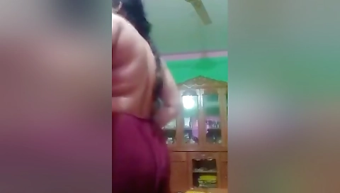 Sexy Bhabhi Shows Her Boobs And Pussy