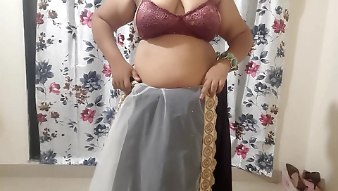 Hot Naughty Indian Desi Bhabhi Getting Ready For Her Secret Boyfriend