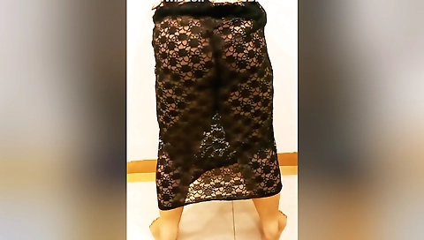 Indian Horny Girlfriend Striptease And Twerking For Her Boyfriend