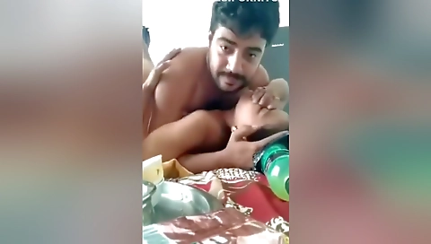 Silki Ko Hotel Me Jam Ke Choda Ticher Ne Sil Todi 1st Time Sex Silki Hindi Me Indian Desi Couples