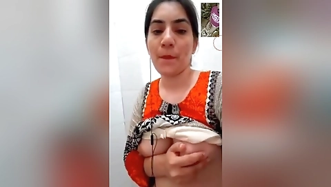 Today Exclusive -paki Bhabhi Shows Her Boobs And Pussy To Lover On Vc 1