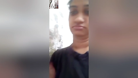 Today Exclusive -sexy Telugu Bhabhi Shows Her Boobs And Pussy