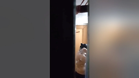 Today Exclusive- Desi Bhabhi Bathing Captured In