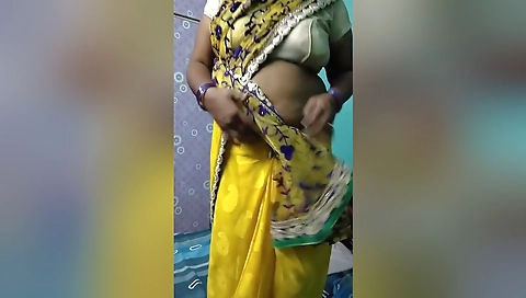 Sexy Aged Aunty 3