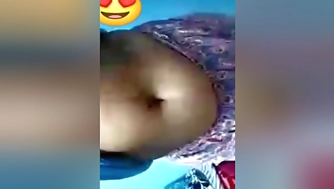 Today Exclusive- Desi Telugu Girl Shows Her Boobs