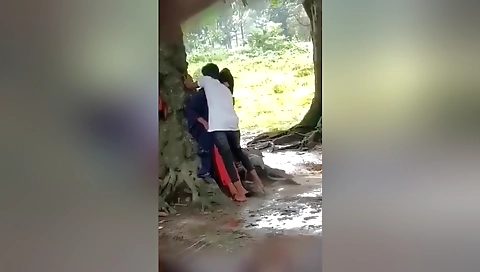 Today Exclusive-desi Lover Out Door Romance And Fingering