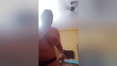 Today Exclusive- Bhabhi Shows Her Big Boobs And Pussy