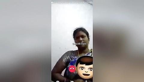 Today Exclusive -desi Bhabhi Shows Her Boobs And Pussy 2