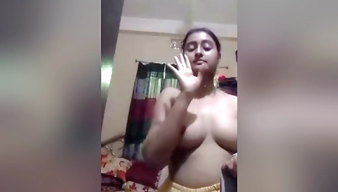 Today Exclusive -cute Bangla Girl Shows Her Boobs
