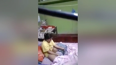 Today Exclusive- Desi Girl Shows Pussy To Lover On Capture In