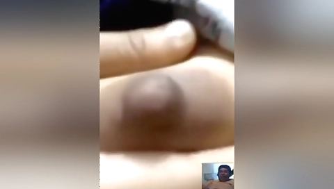 Desi Babe Showing Boobs On Video Call