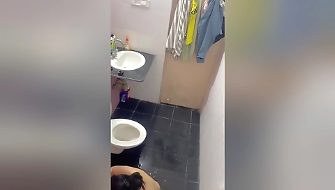 Today Exclusive-bhabhi Bathing Capture In