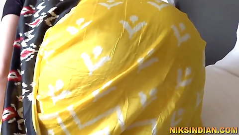 Cheating Indian Bhabhi Gets Her Big Ass Fucked By Devar - Devar Bhabhi