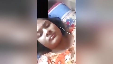 Bangladeshi Gf Showing Boobs And Pussy On Video Call