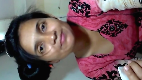 Desi Indian Girlfriend Busy With Boyfriend And Showing Her Naked Body