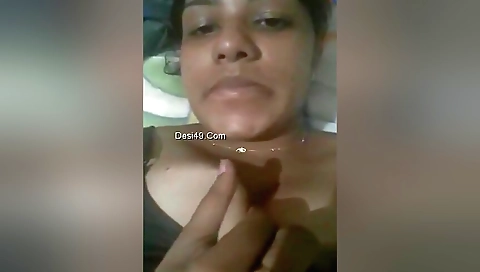 Exclusive- Horny Mallu Aunty Fingering Selfie