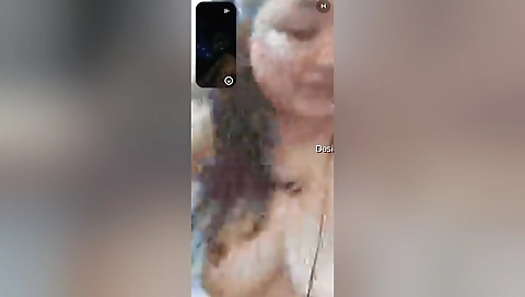 Today Exclusive- Cute Desi Girl Shows Her Boobs