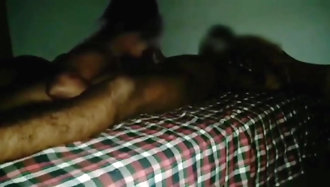 සීතල වැස්සෙ මධූ බබා මගෙ පයිය කට ඇතුලට දාගන සුද්ද කලා Suck And Cleaning Srilankan Style