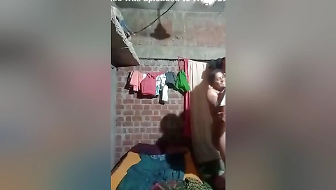 Today Exclusive -desi Bhabhi Blowjob And Fucked 4