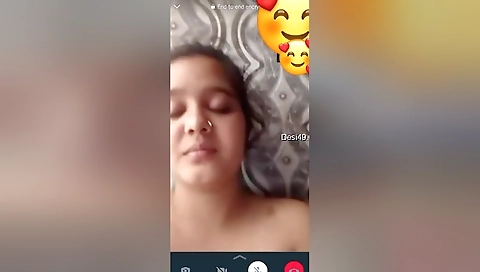 Today Exclusive -hot Desi Girl Shows Her Boobs And Pussy 1