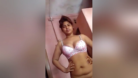 Today Exclusive- Cute Bangla Girl Shows Her Boobs And Pussy 2