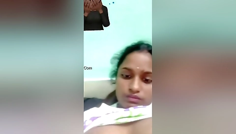 Today Exclusive- Desi Girl Shows Her Boobs To Lover On Vc