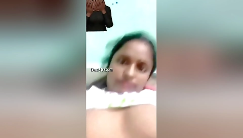 Today Exclusive- Desi Girl Shows Her Boobs To Lover On Vc