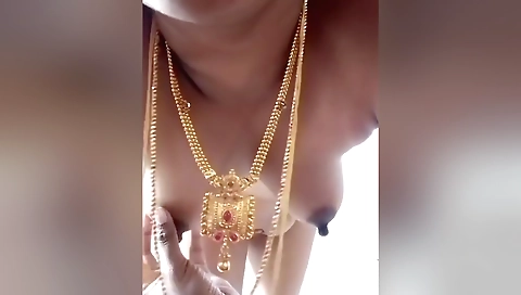 Big Naturals In Tamil Wife Swetha Kerala Style Dress Nude Self Video Recorder