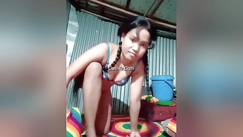Today Exclusive- Cute Bangla Girl Shows Her Boobs And Pussy 1