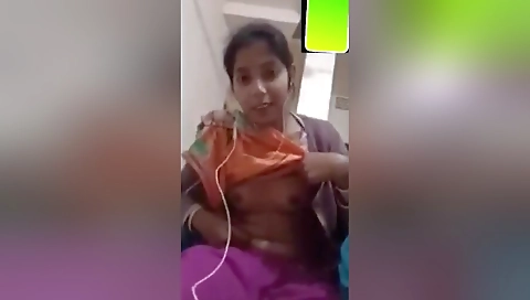 Today Exclusive-desi Bangla Girl Shows Her Boobs