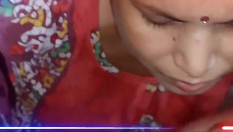 Hot Salu Bhabhi Best Facial