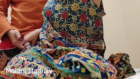 Indian Desi Hot Bhabhi Had An Affair With Office Boss ! Boss Invited Her For Hard Doggy - Hardcore Gangbang