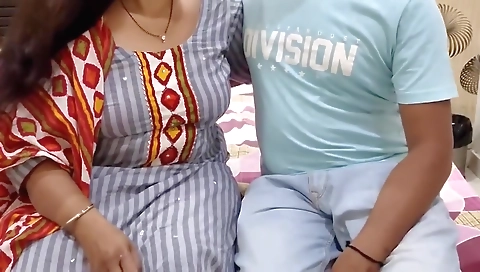 A Desi Wife Seduces Her Boyfriend To Fuck And Fill Her Holes With Cum