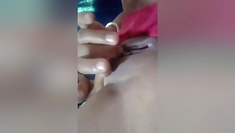 Meri Penty Gili Hogai Chut Ki Garmi Se Koi Lund Tuskar Puri Pani Nikal Do Please
