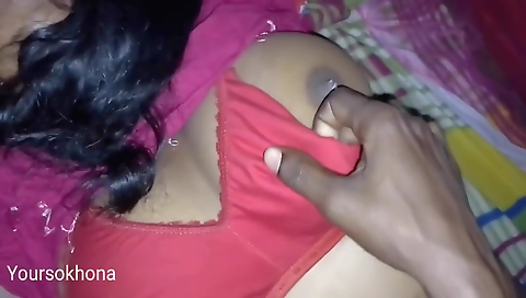 Bhabhi Soi Hui Thi Book Ka Milk Nikala Bahut Maja Aaya
