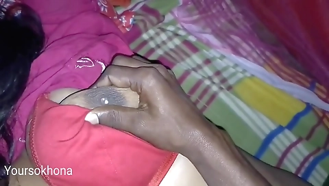 Bhabhi Soi Hui Thi Book Ka Milk Nikala Bahut Maja Aaya