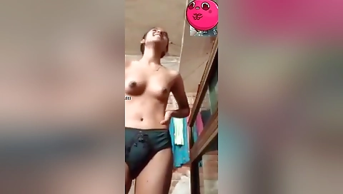 Today Exclusive-desi Village Chick Shows Her Boobs On Vc 2